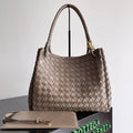Bottega Veneta BV 796571 Large Andiamo Parachute Light Brown