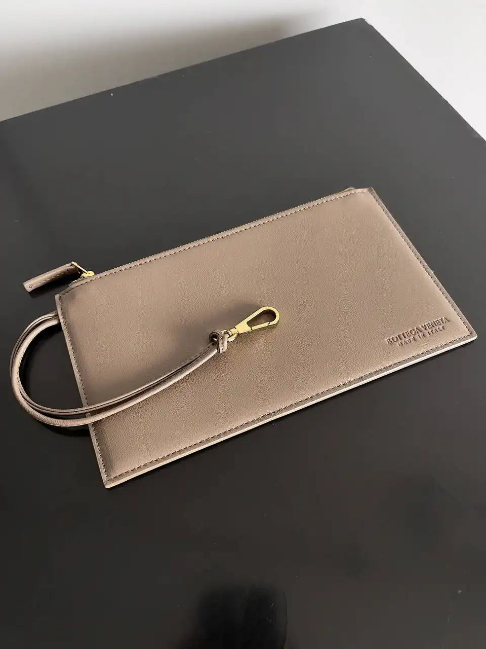 Bottega Veneta BV 796571 Large Andiamo Parachute Light Brown