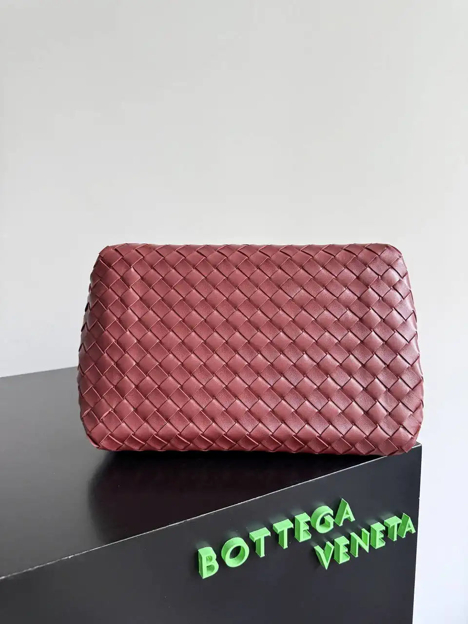 Bottega Veneta BV 796571 Large Andiamo Parachute Wine Red