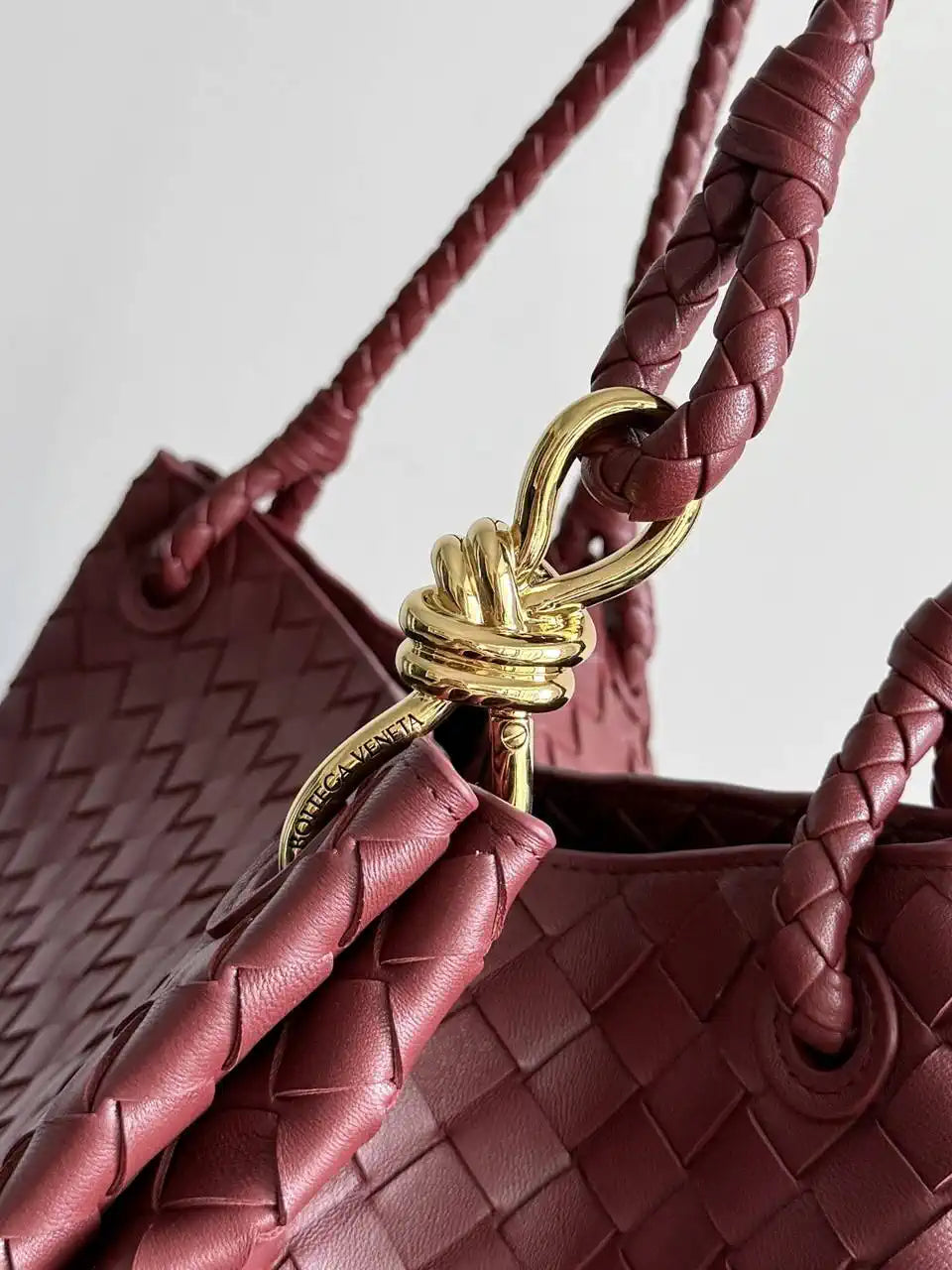 Bottega Veneta BV 796571 Large Andiamo Parachute Wine Red