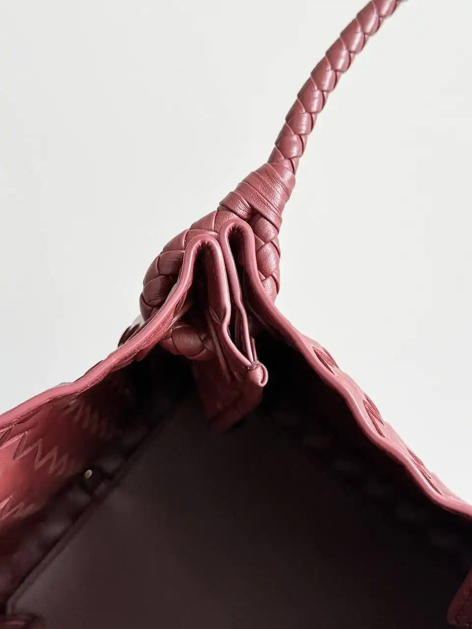Bottega Veneta BV 796571 Large Andiamo Parachute Wine Red