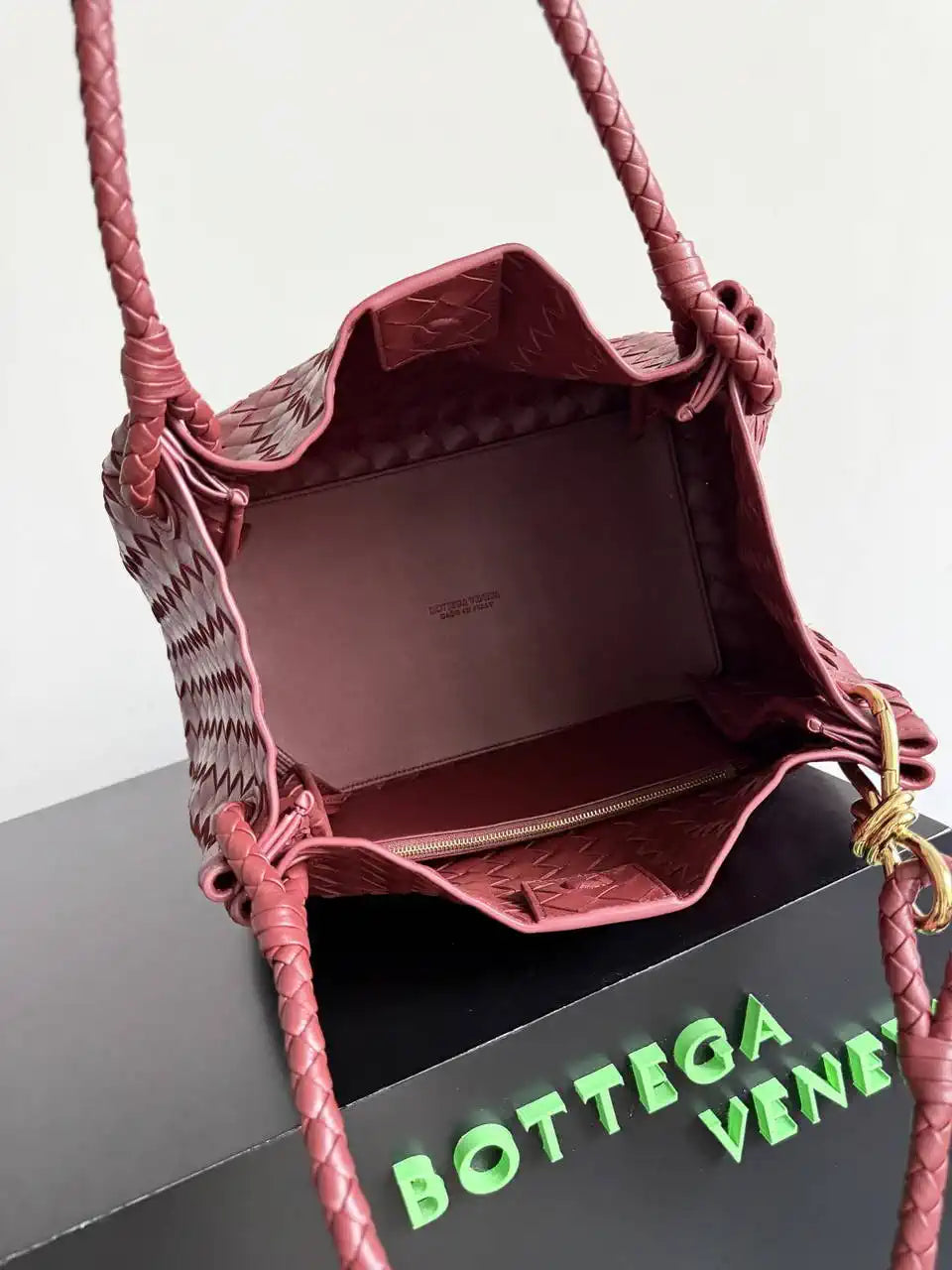 Bottega Veneta BV 796571 Large Andiamo Parachute Wine Red