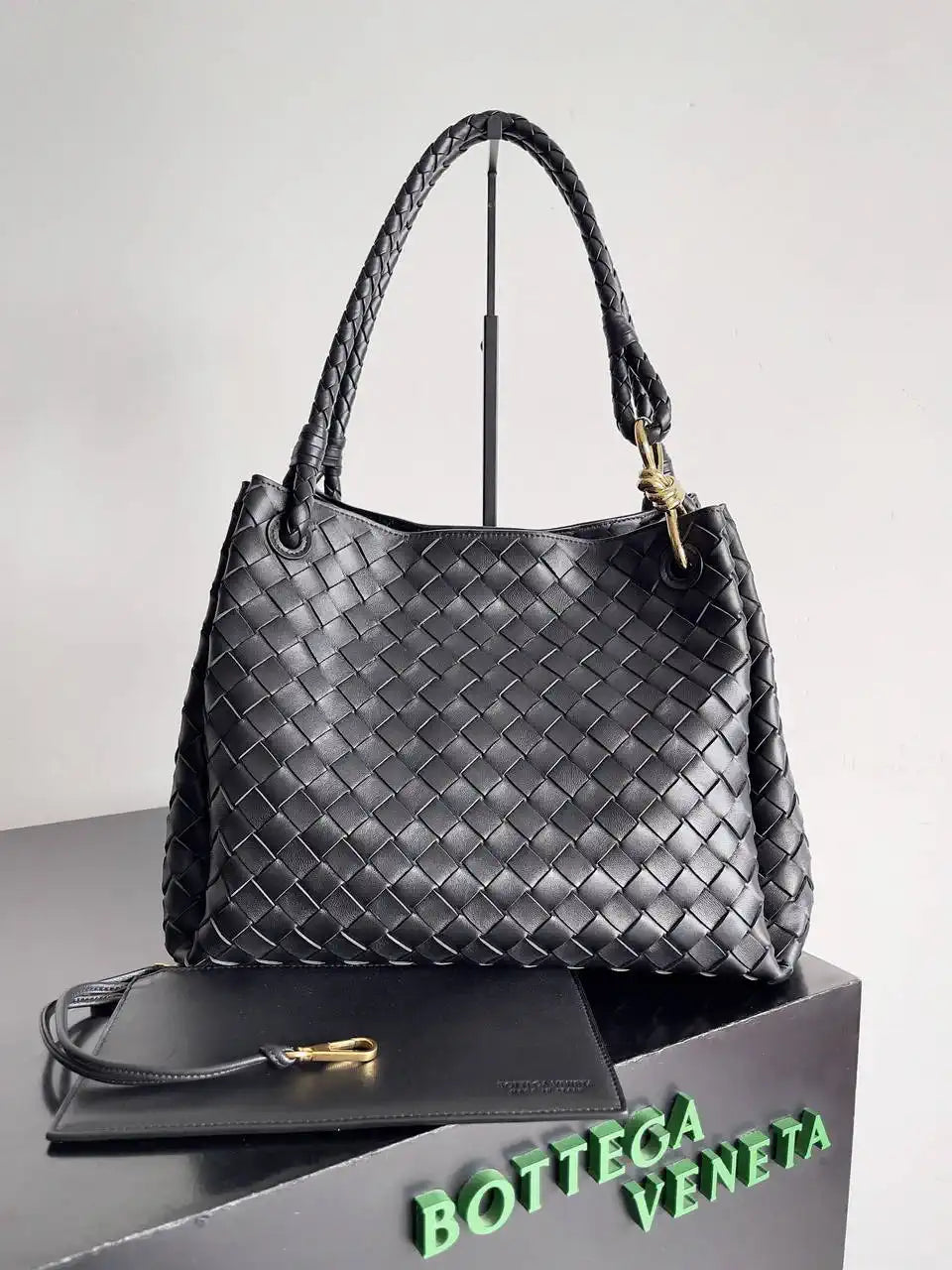 Bottega Veneta BV 796571 Large Andiamo Parachute Black