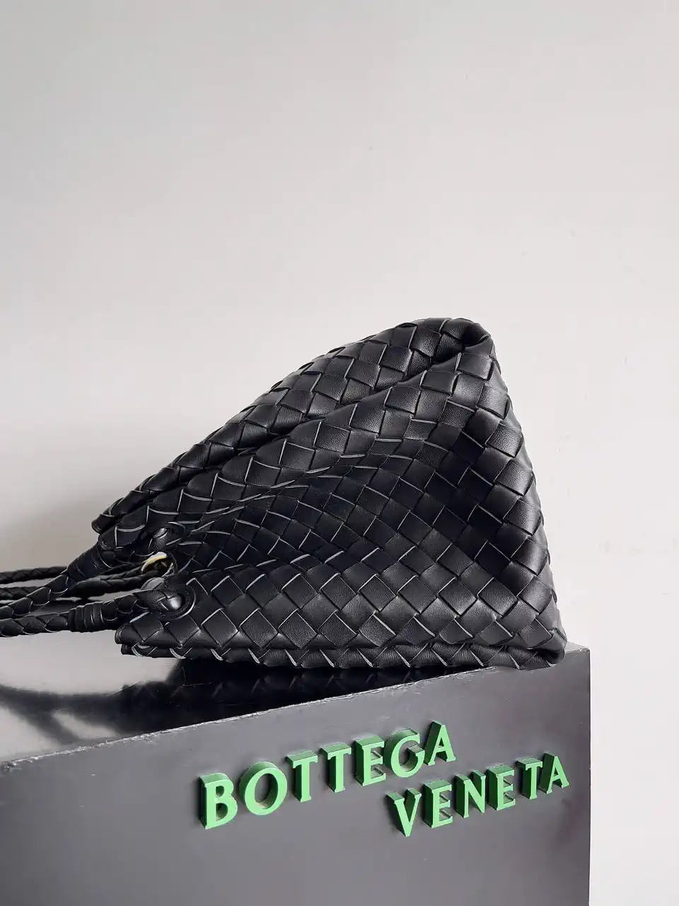 Bottega Veneta BV 796571 Large Andiamo Parachute Black