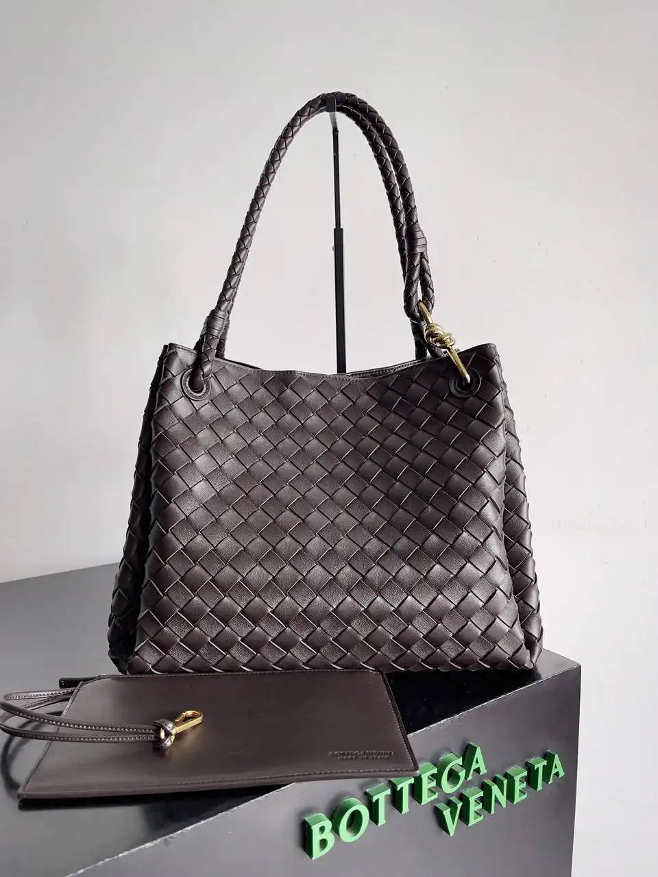 Bottega Veneta BV 796571 Large Andiamo Parachute Dark Brown
