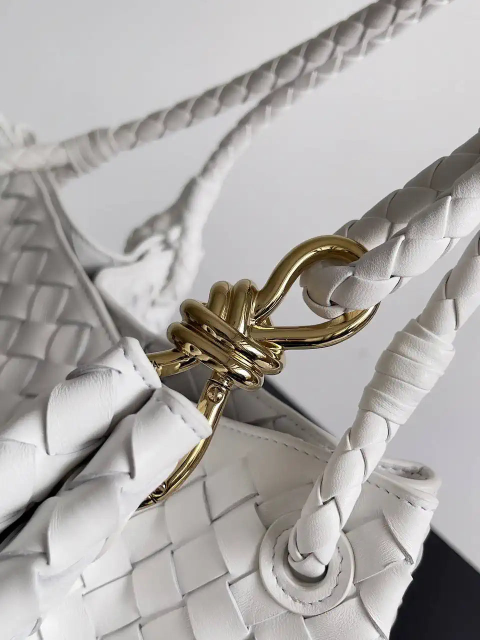 Bottega Veneta BV 796571 Large Andiamo Parachute White