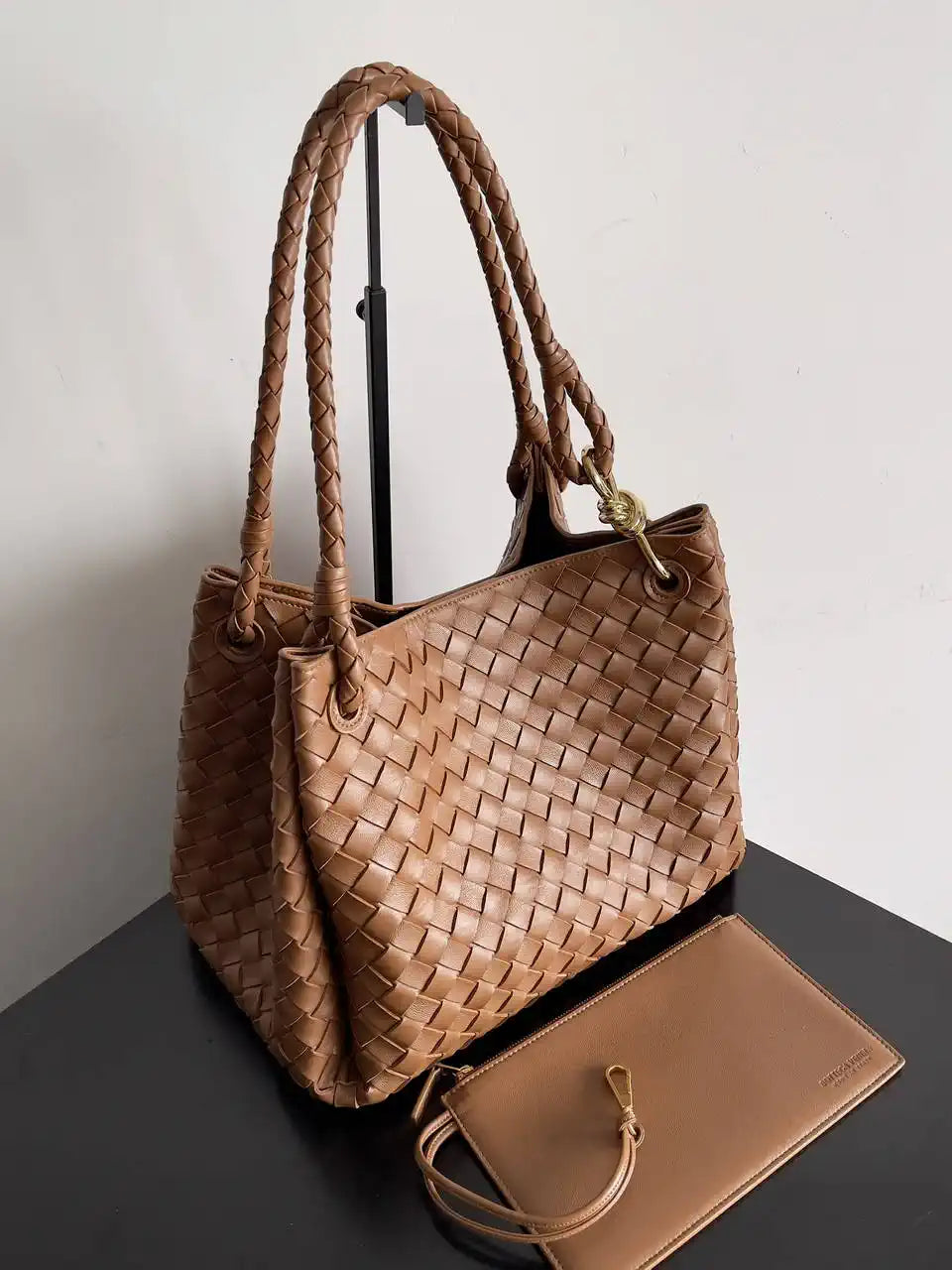 Bottega Veneta BV 796571 Large Andiamo Parachute Brown