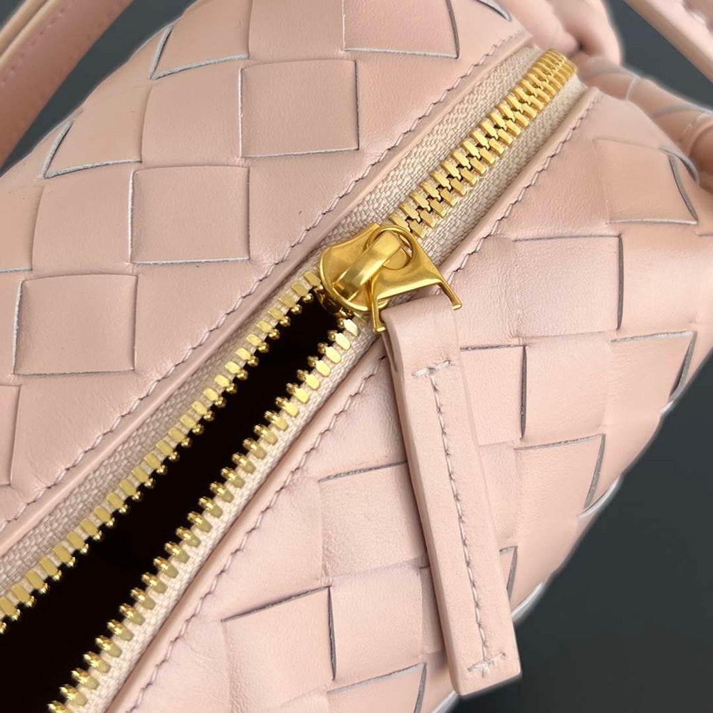 Bottega Veneta BV 796615  Mini Loop intrecciato leather cross-body bag Pink