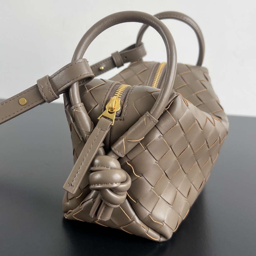 Bottega Veneta BV 796615  Mini Loop intrecciato leather cross-body bag Coffee