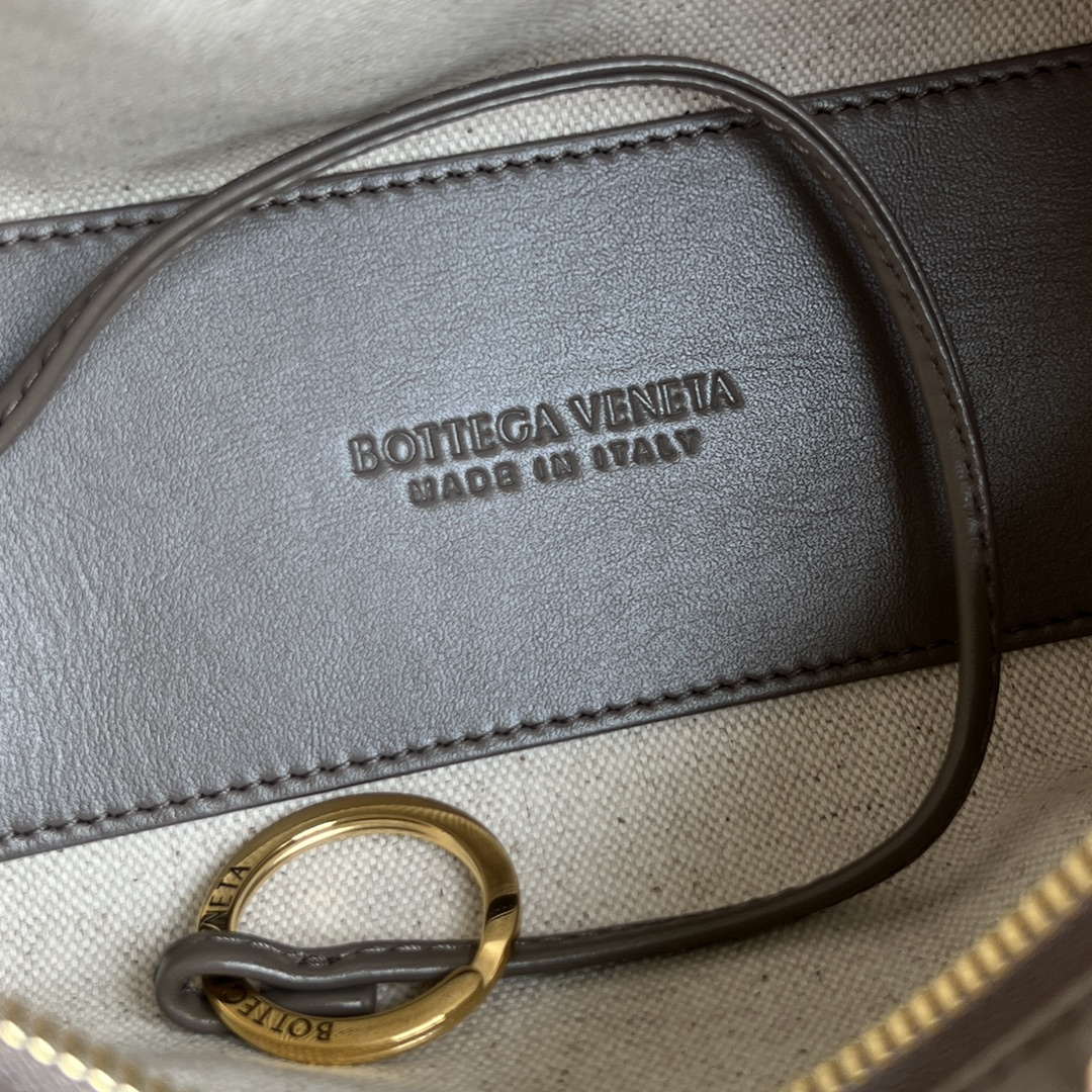 Bottega Veneta BV 796615  Mini Loop intrecciato leather cross-body bag Coffee