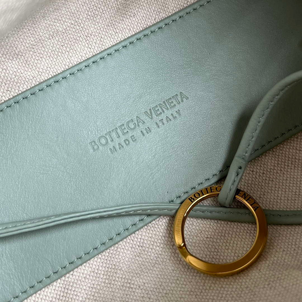 Bottega Veneta BV 796615  Mini Loop intrecciato leather cross-body bag Green