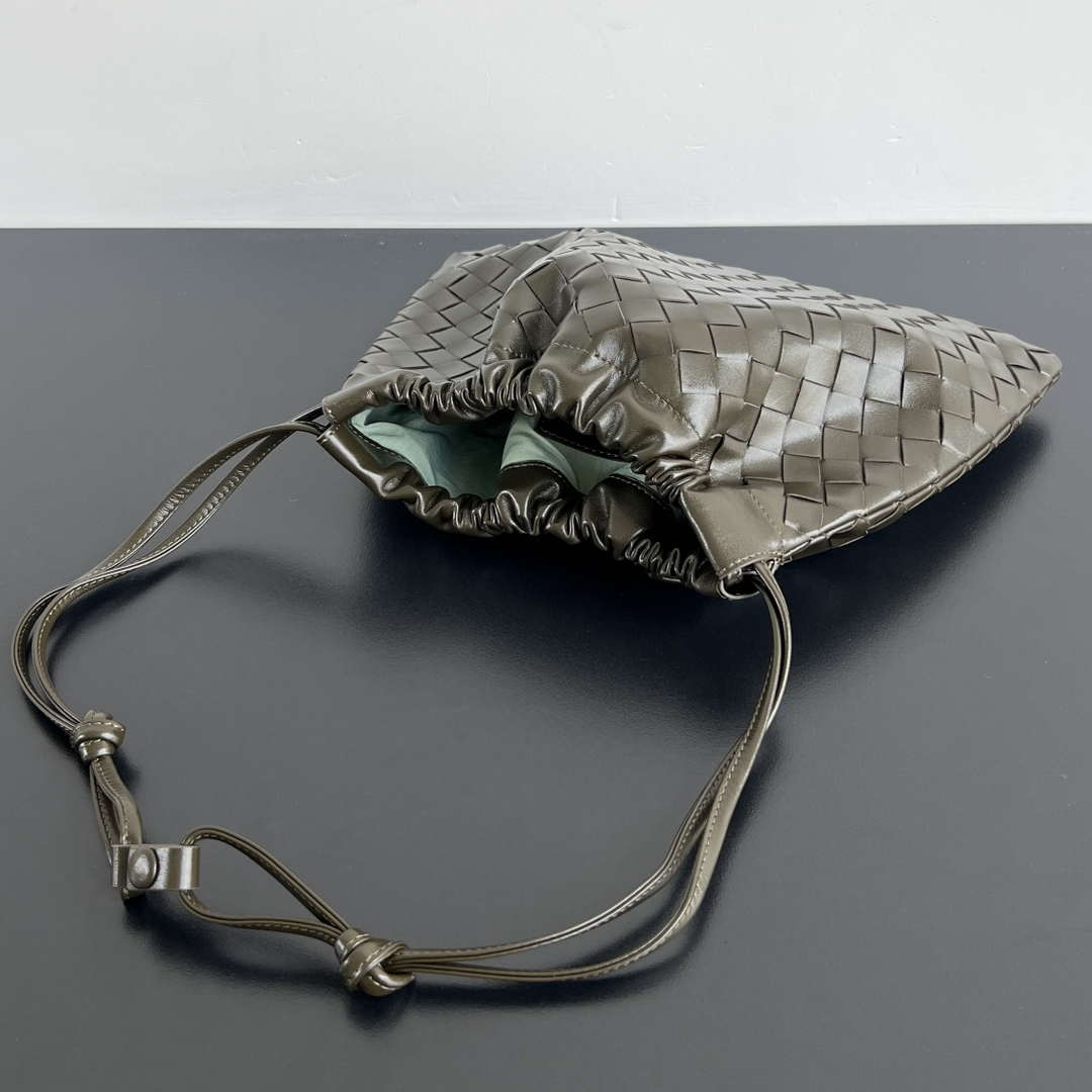 Bottega Veneta BV 796728V3IV12916  Dustbag Dark Green