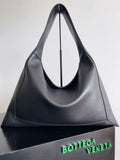 Bottega Veneta BV 803976 Large Hop bag  Shoulder bag in silky calf leather BV9093
