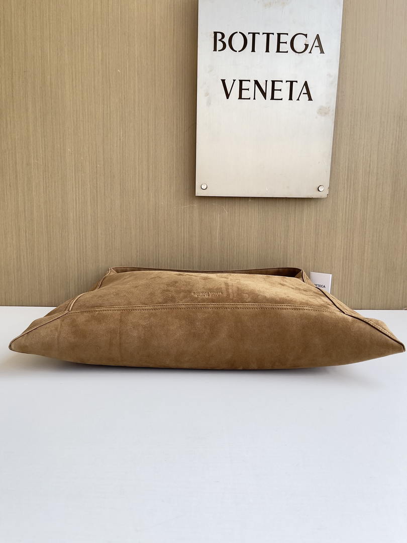 Bottega Veneta BV 803976 Large Hop bag  Shoulder bag in Suede leather BV9109