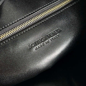 Bottega Veneta BV 803977 Hop bag  Shoulder bag in silky calf leather BV9095 - Default Title - View 8