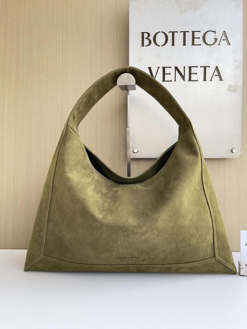 Bottega Veneta BV 803977 Hop bag  Shoulder bag in Suede BV9110