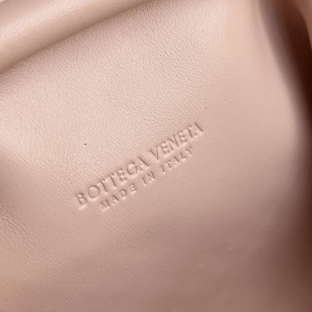 Bottega Veneta BV 804038 Small Lauren 1980 clutch Bag BV92012