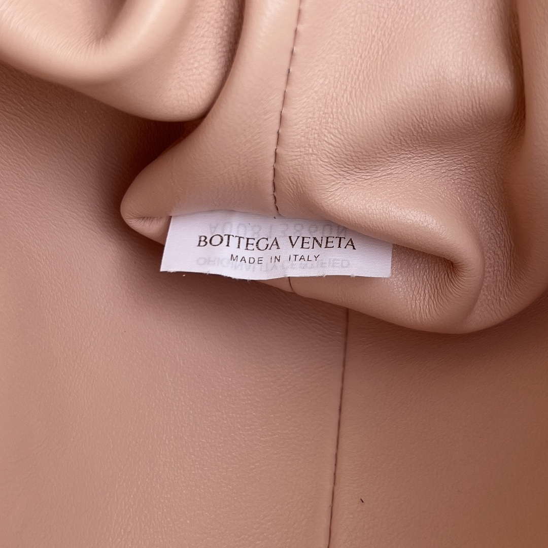Bottega Veneta BV 804038 Small Lauren 1980 clutch Bag BV92012