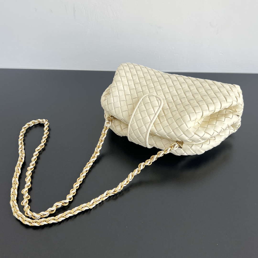 Bottega Veneta BV 804038 Small Lauren 1980 clutch Bag BV92013