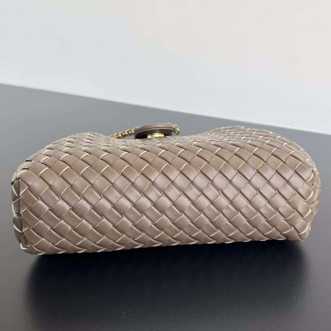 Bottega Veneta BV 804038 Small Lauren 1980 clutch Bag BV92014