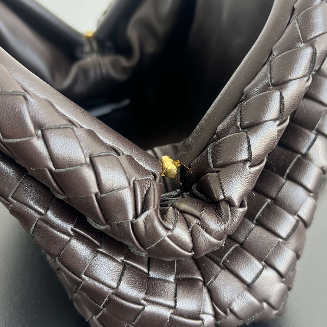 Bottega Veneta BV 804038 Small Lauren 1980 clutch Bag BV92015