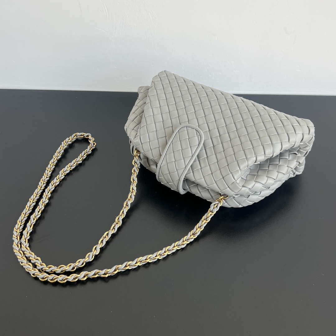 Bottega Veneta BV 804038 Small Lauren 1980 clutch Bag BV92016