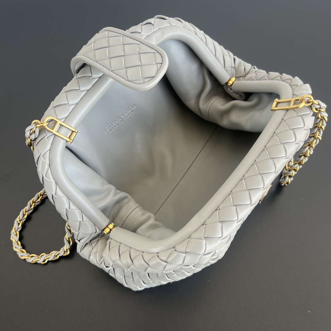 Bottega Veneta BV 804038 Small Lauren 1980 clutch Bag BV92016