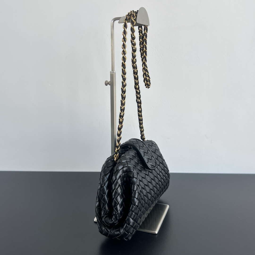Bottega Veneta BV 804038 Small Lauren 1980 clutch Bag BV92017
