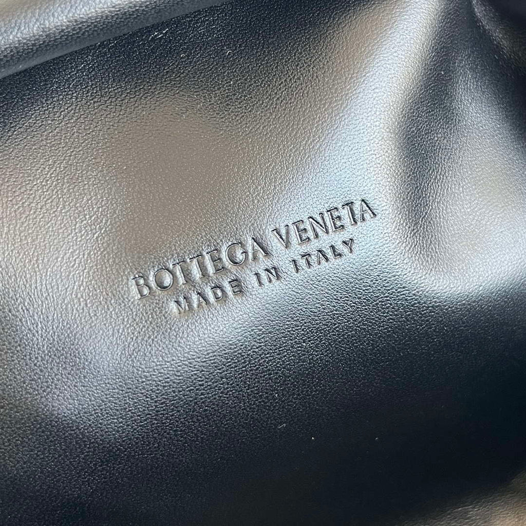 Bottega Veneta BV 804038 Small Lauren 1980 clutch Bag BV92017