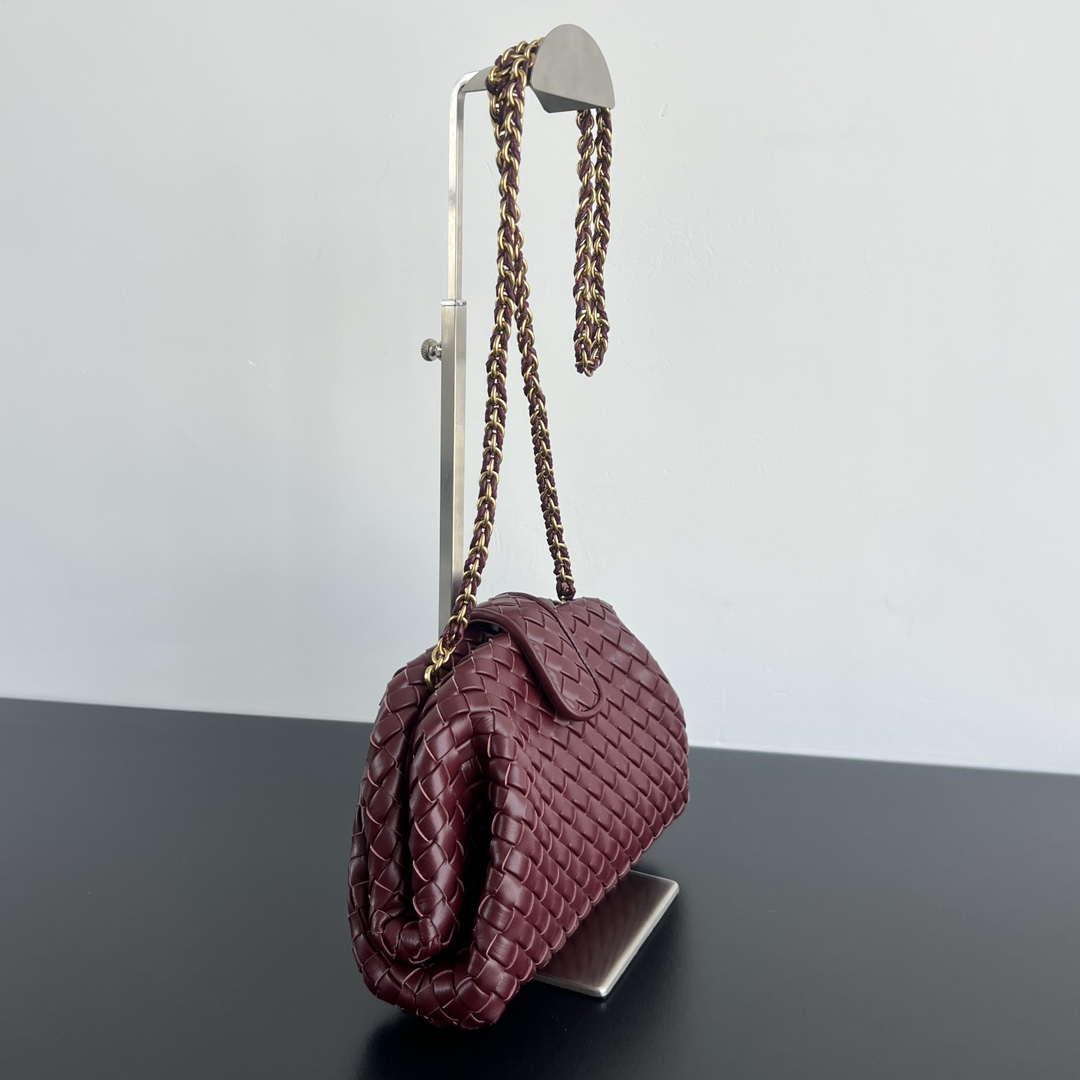 Bottega Veneta BV 804038 Small Lauren 1980 clutch Bag BV92018