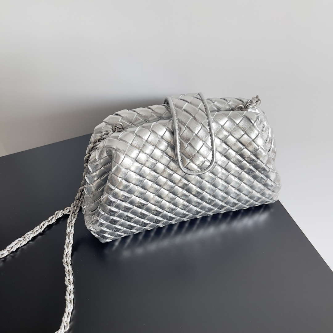 Bottega Veneta BV 804038 Small Lauren 1980 clutch Bag BV92020