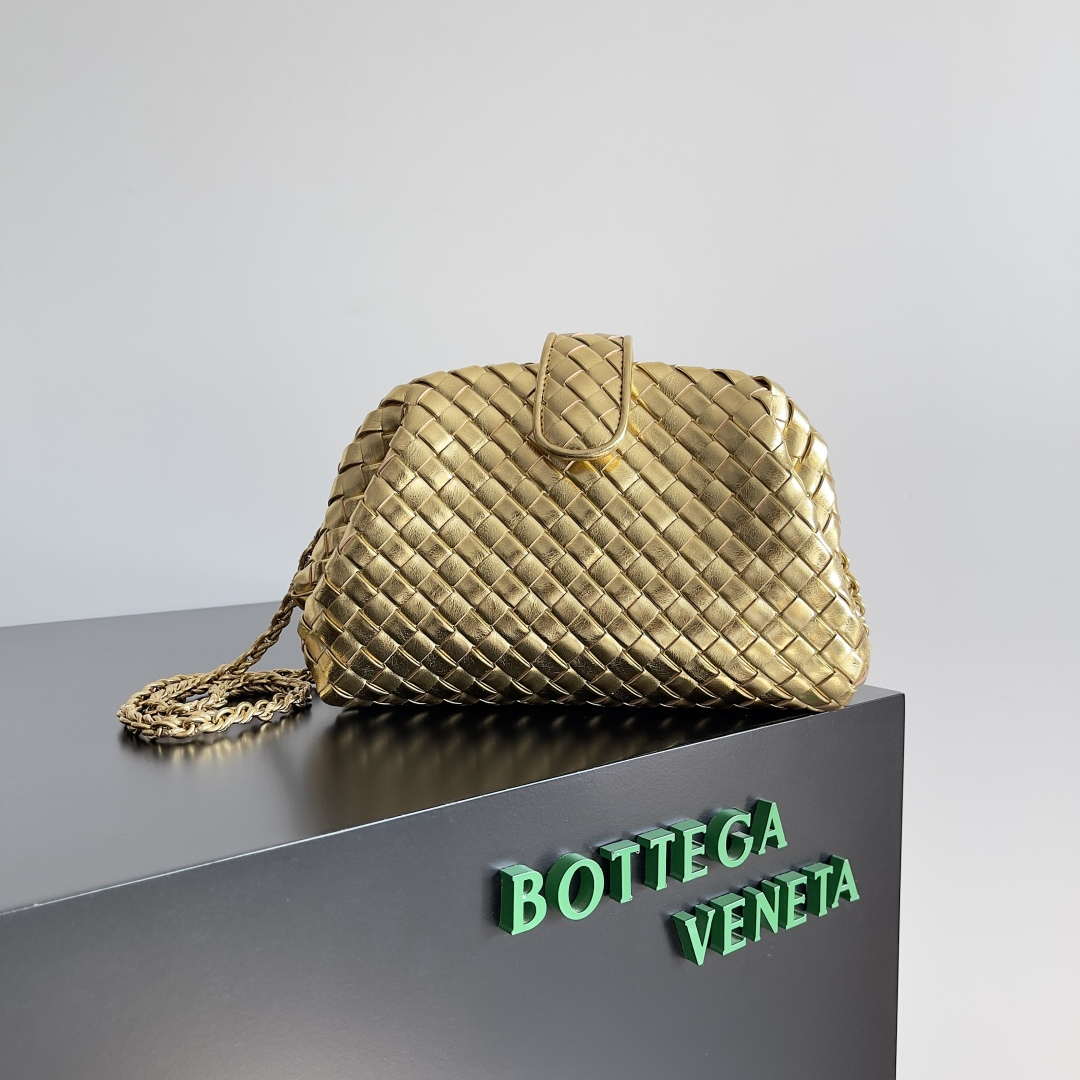 Bottega Veneta BV 804038 Small Lauren 1980 clutch Bag BV92021