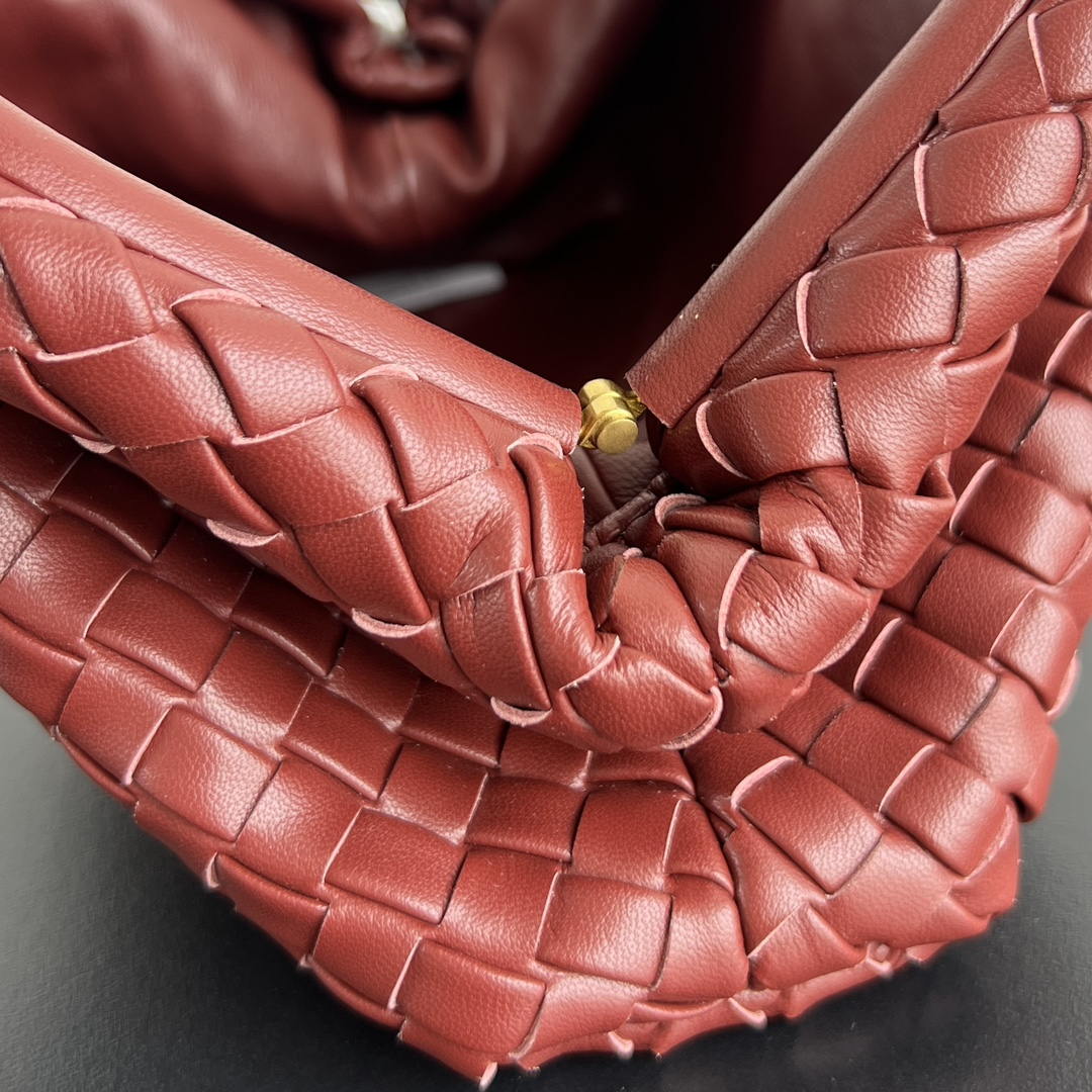 Bottega Veneta BV 804038 Small Lauren 1980 clutch Bag BV92039