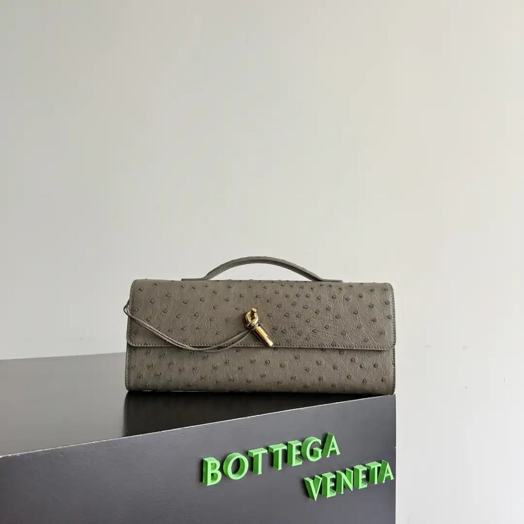 Bottega Veneta BV 805241 Long Clutch Andiamo Ostrich Leather With Handle Bv99033