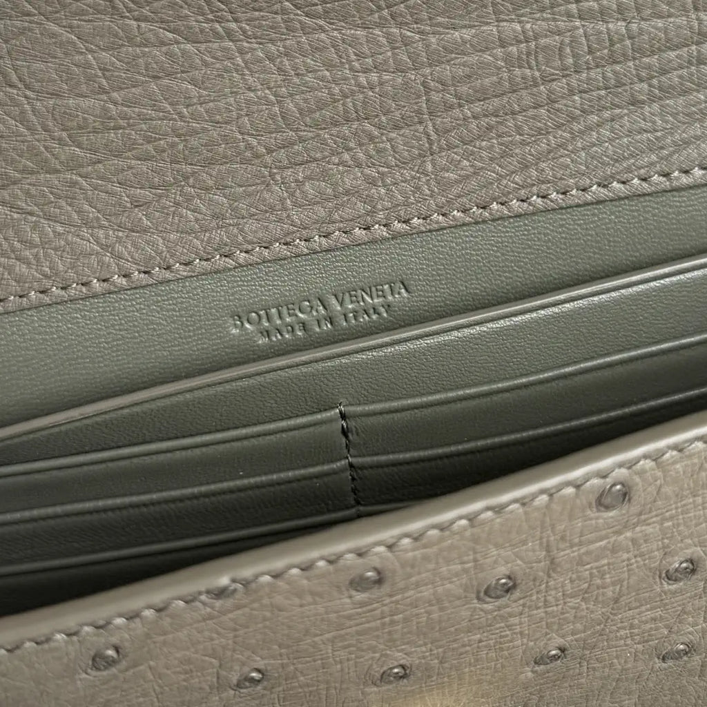 Bottega Veneta BV 805241 Long Clutch Andiamo Ostrich Leather With Handle Bv99033
