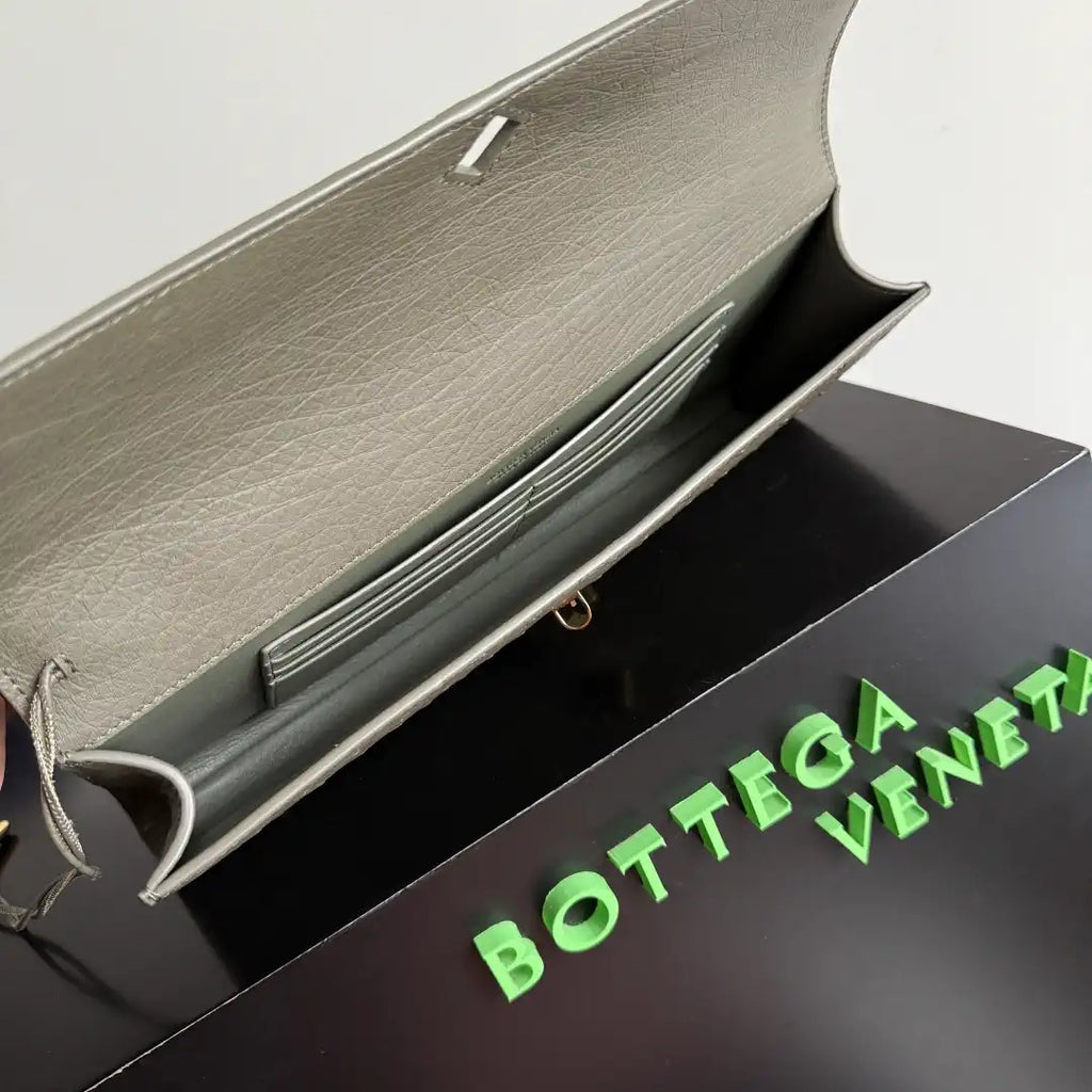 Bottega Veneta BV 805241 Long Clutch Andiamo Ostrich Leather With Handle Bv99033