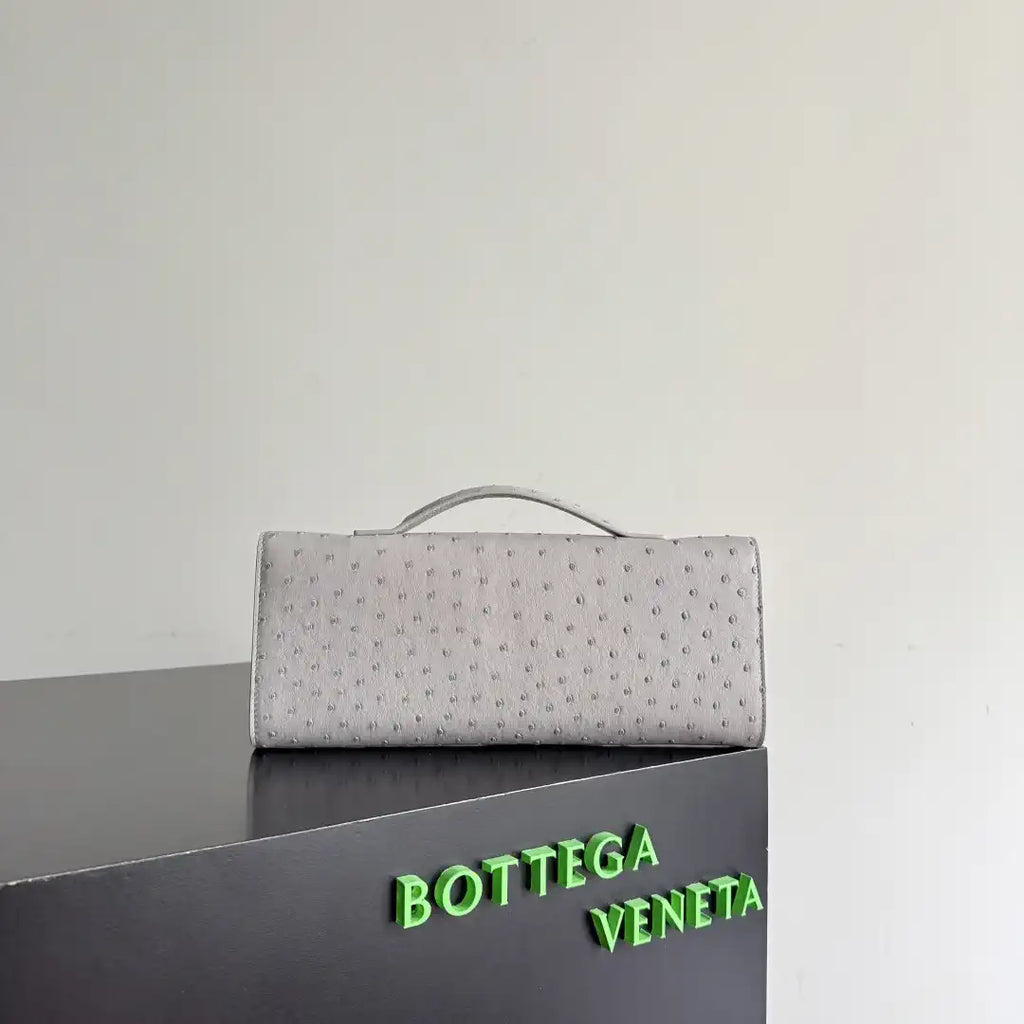 Bottega Veneta BV 805241 Long Clutch Andiamo Ostrich Leather With Handle Bv99034