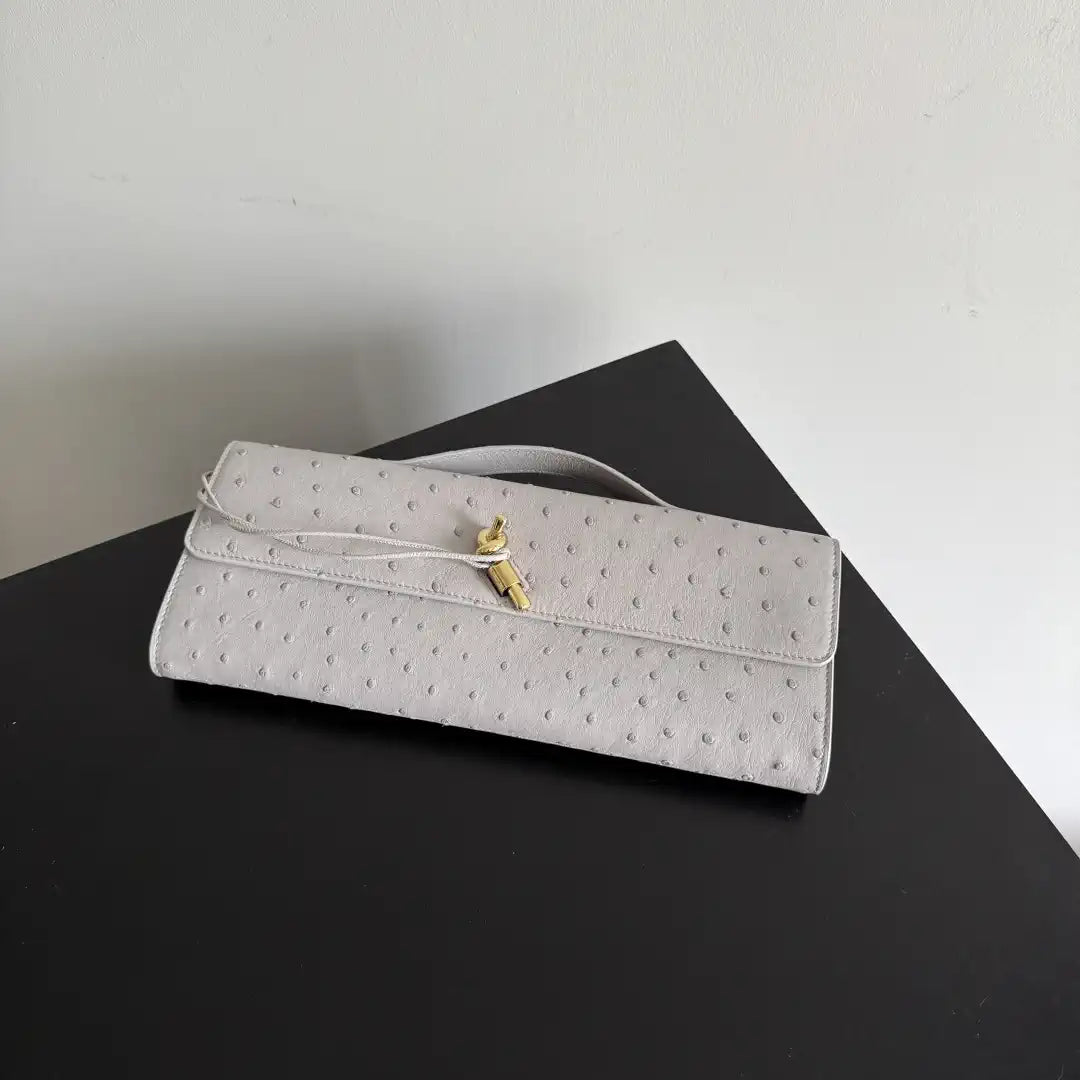Bottega Veneta BV 805241 Long Clutch Andiamo Ostrich Leather With Handle Bv99034