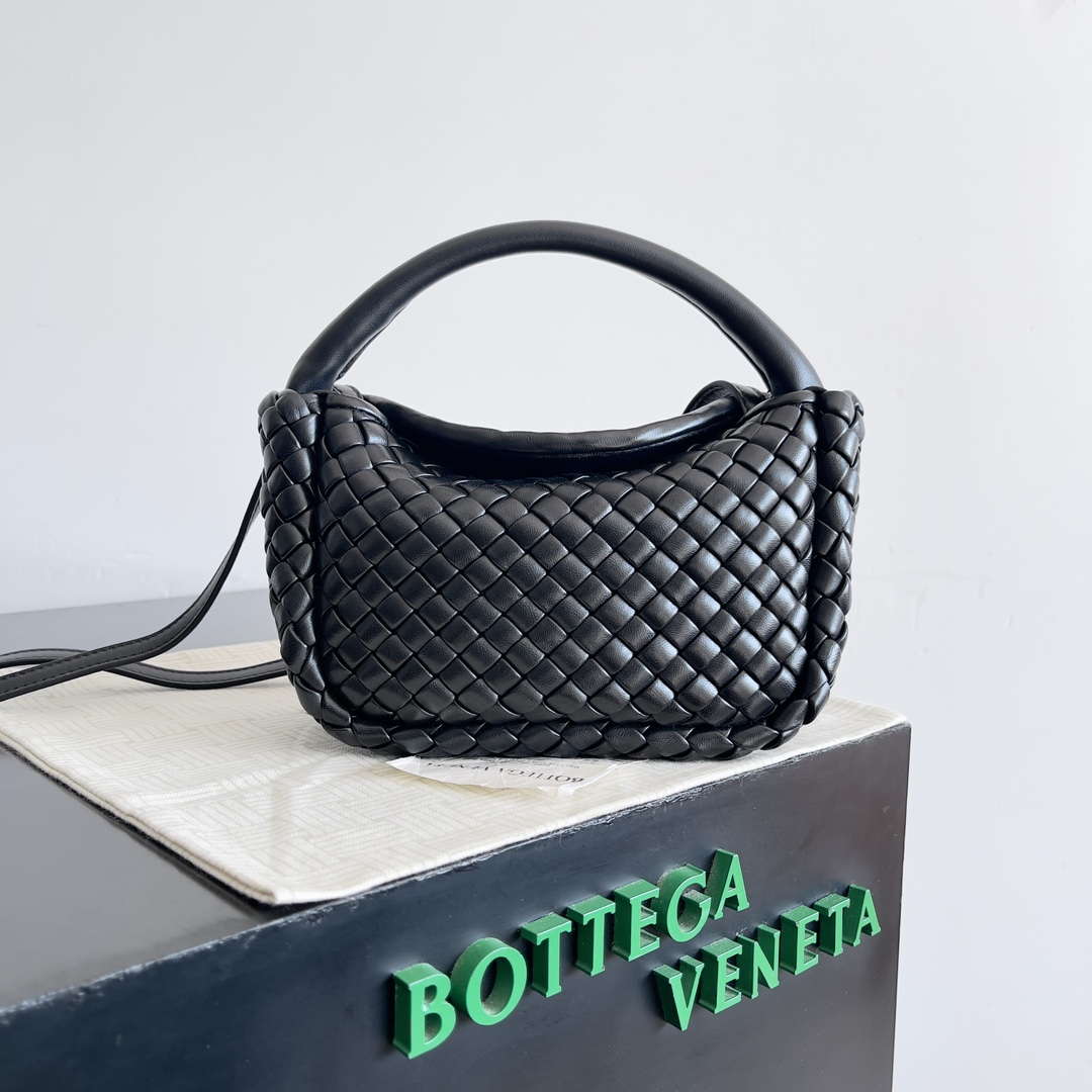 Bottega Veneta BV 805739 Mini Cobble Top Handle Black