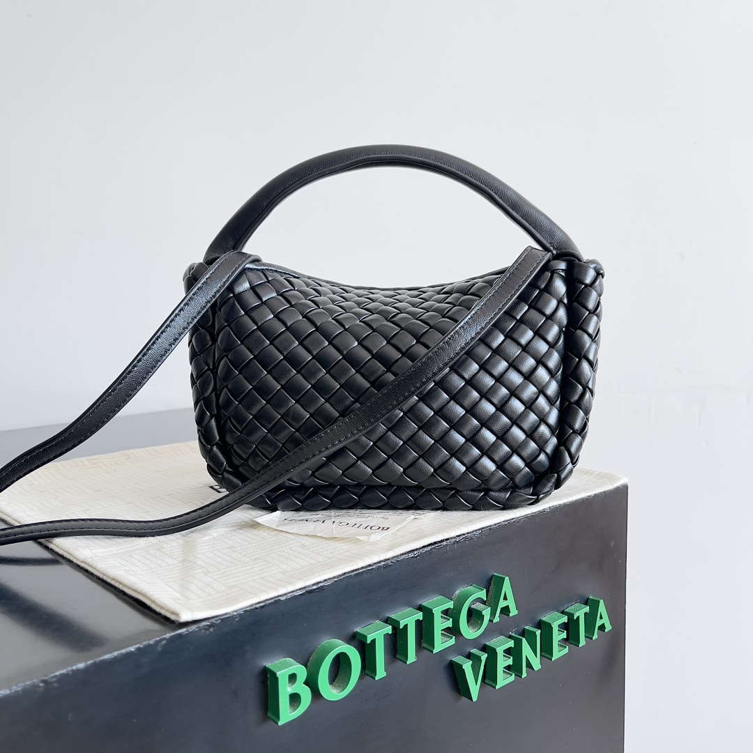 Bottega Veneta BV 805739 Mini Cobble Top Handle Black