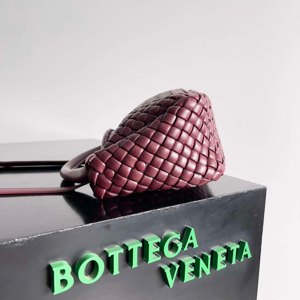 Bottega Veneta BV 805739 Mini Cobble Top Handle Wine Red