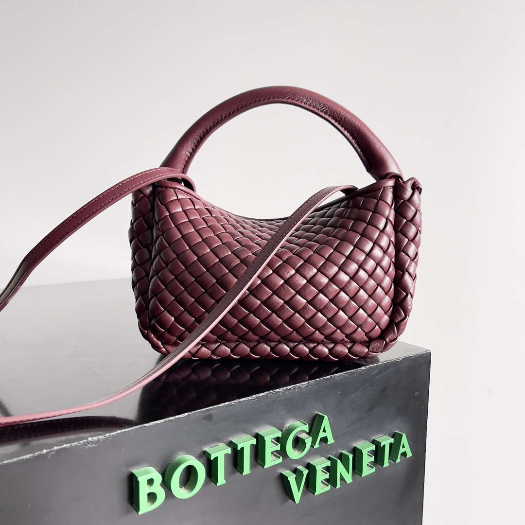 Bottega Veneta BV 805739 Mini Cobble Top Handle Wine Red