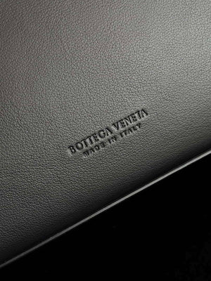 Bottega Veneta BV 806010 Large Andiamo bag BV9029 - Default Title - View 4