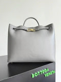Bottega Veneta BV 806010 Large Andiamo bag BV9110