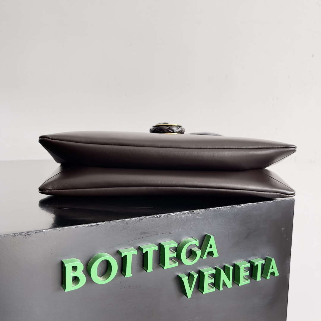 Bottega Veneta BV 806030V4SJ12190 Small Liberta Bag Dark Brown