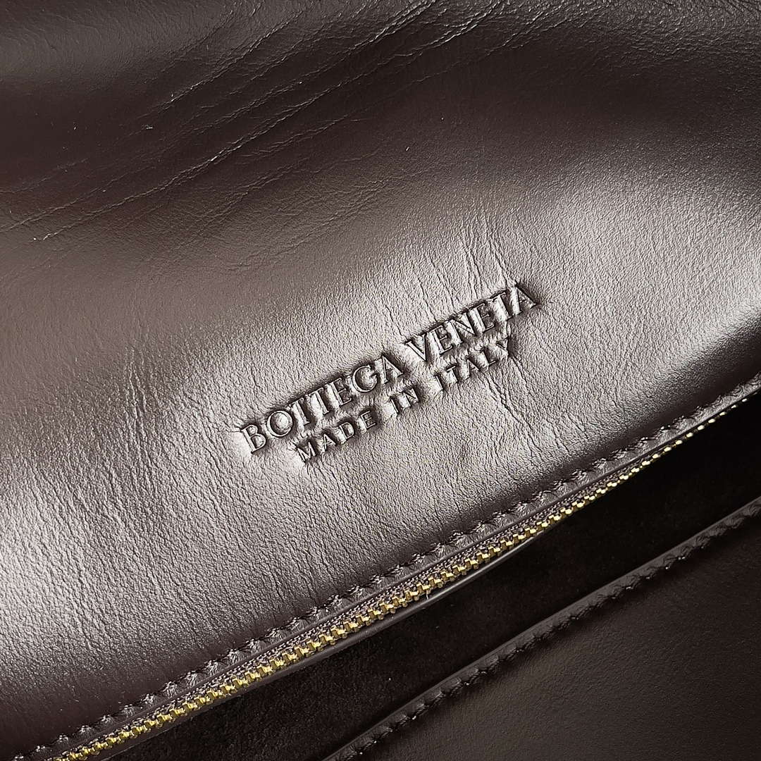 Bottega Veneta BV 806030V4SJ12190 Small Liberta Bag Dark Brown