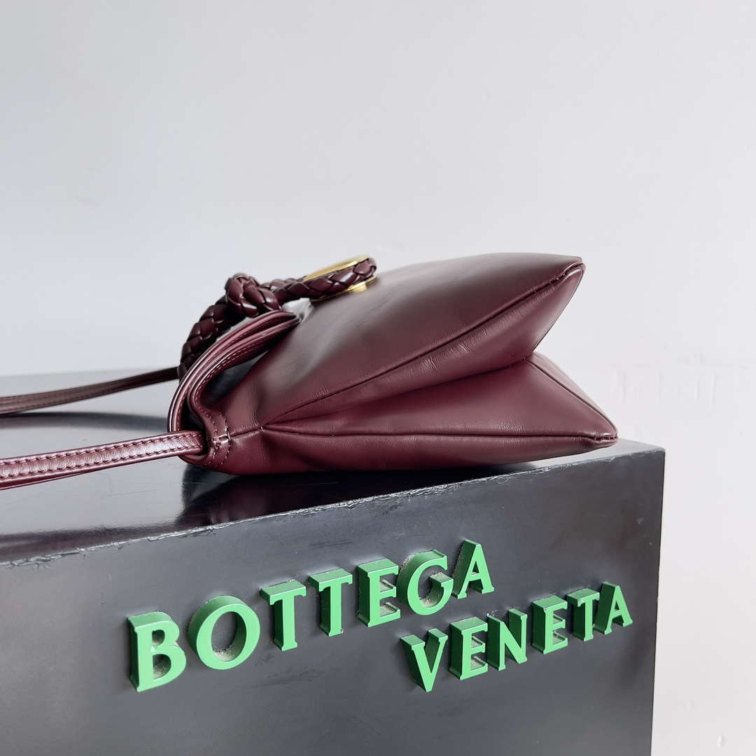 Bottega Veneta BV 806030V4SJ12190 Small Liberta Bag Wine Red