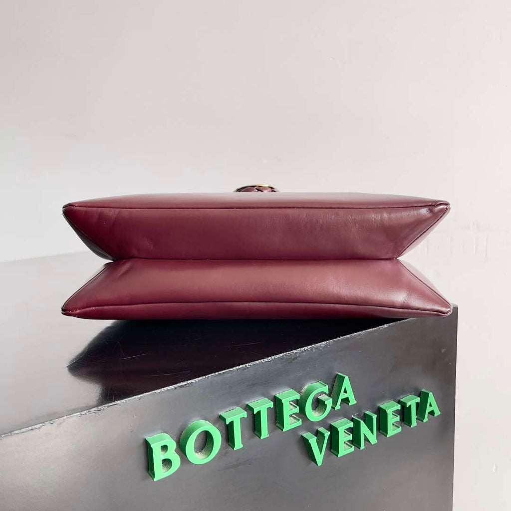 Bottega Veneta BV 806030V4SJ12190 Small Liberta Bag Wine Red