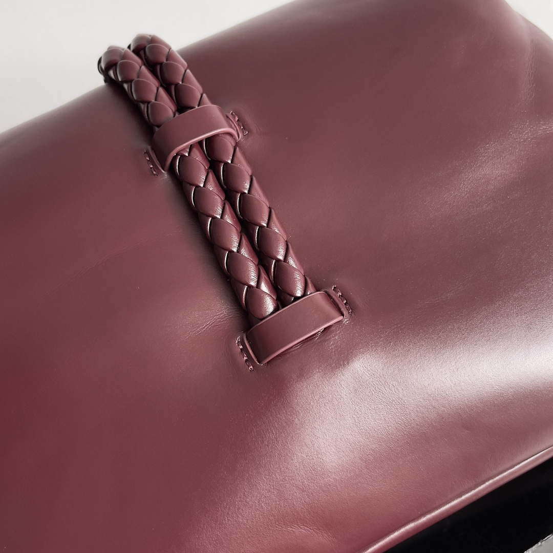 Bottega Veneta BV 806030V4SJ12190 Small Liberta Bag Wine Red