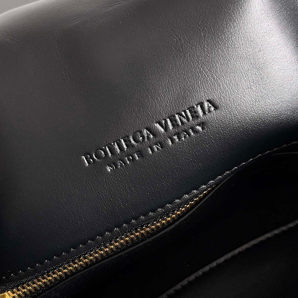 Bottega Veneta BV 806030V4SJ12190 Small Liberta Bag Black